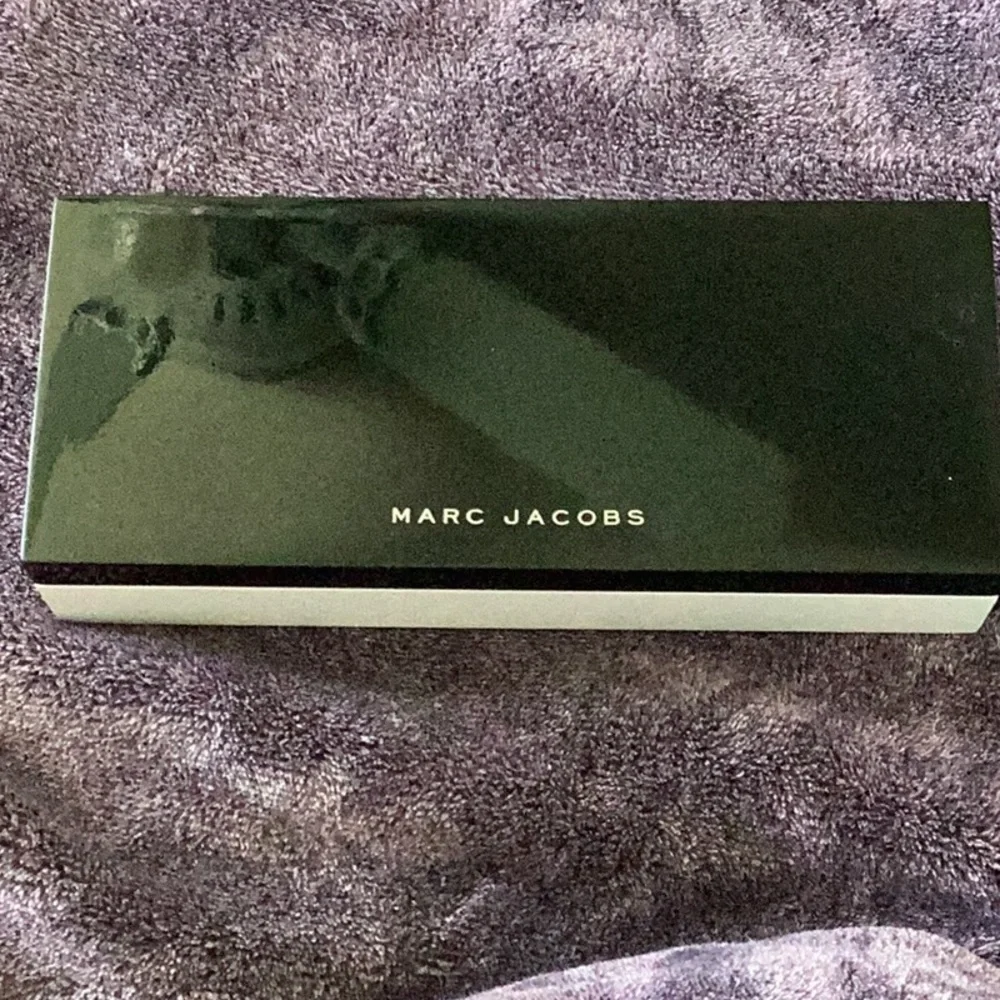 Marc Jacobs Beauty Kiss Pop Lacquer Collector’s Edition - Picture 7 of 7
